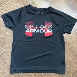 Under Armour Kids Quick Dry Shirt Size 4